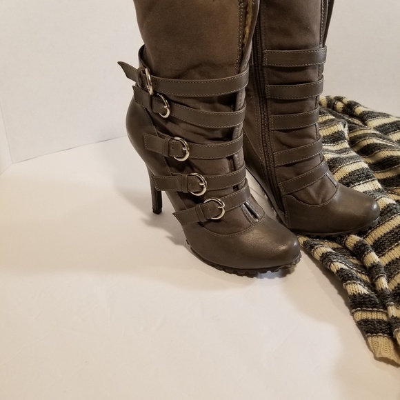 Journee Collection Ursela Gray Boots 7.5 - Picture 2 of 8